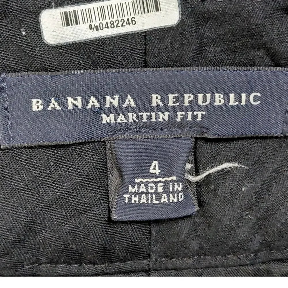 Banana Republic Martin 100% Wool Gray Pleated Bermuda Shorts Women Size 4
